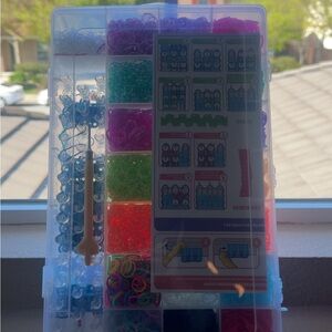 Craft Loom Rainbow Storage Kit Organizer - Clear never opened